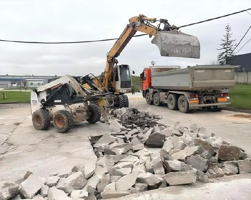 Montavimo/demontavimo darbai atliekami su hidromanipuliatoriais